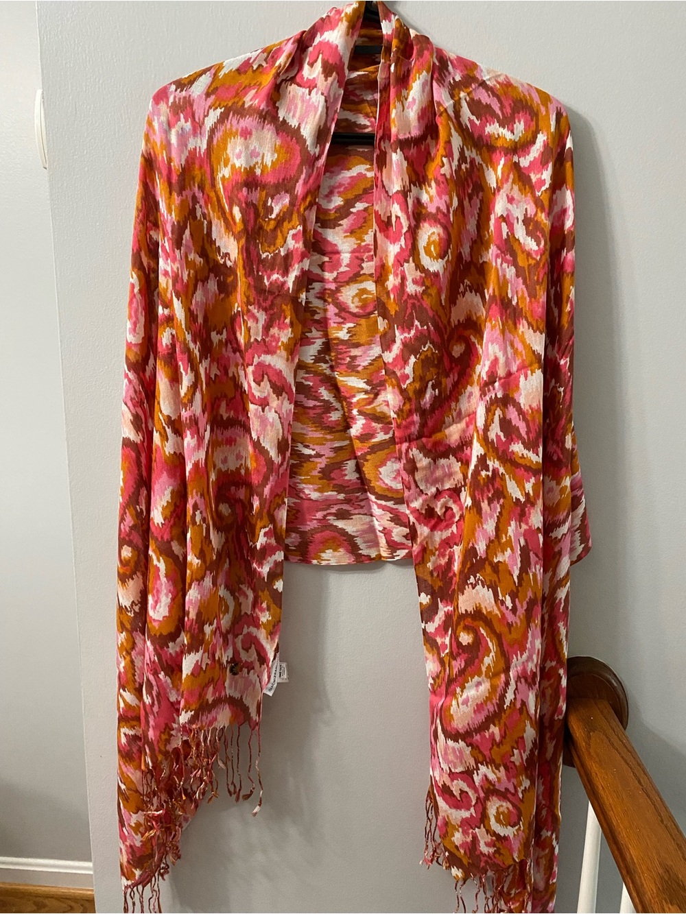ISAAC MIZRAHI Live! Paisley Ikat Scarf Pink Print Rayon Fringed Oblong